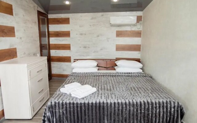 Garik House
