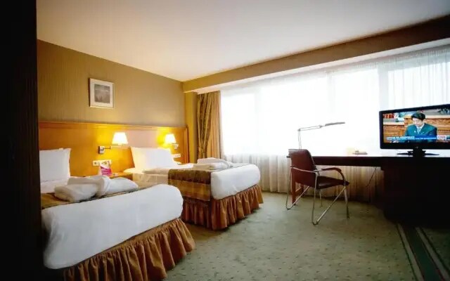Отель Vilnius Park Plaza