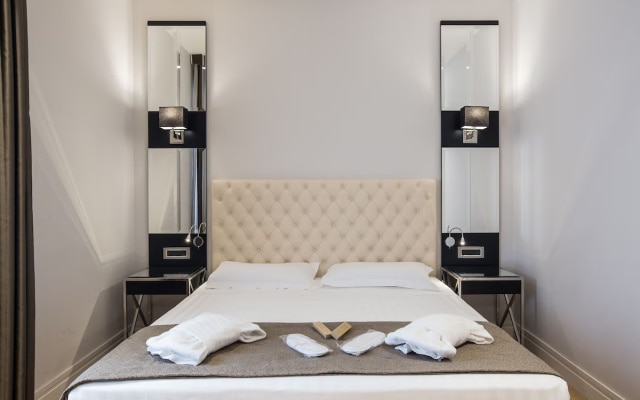 Floris Hotel