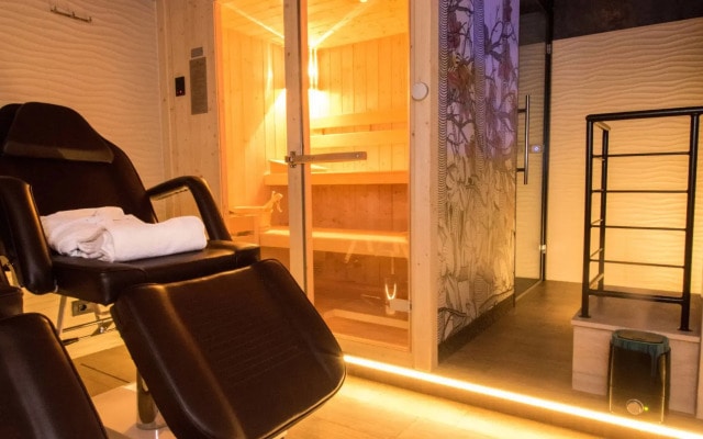 Отель Roma Luxus Hotel