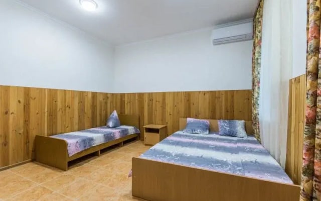 Robinzon Guest House