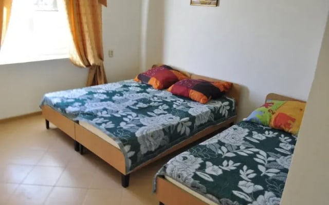 Solnechnyij Guest House