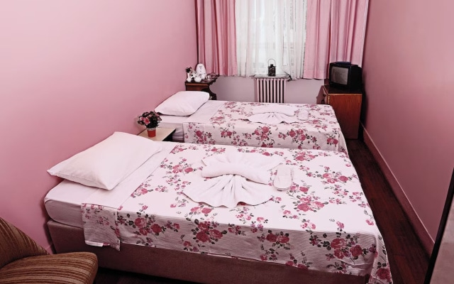 Отель Sipahi