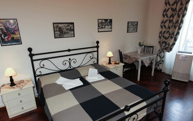 Ancient Romance B&B