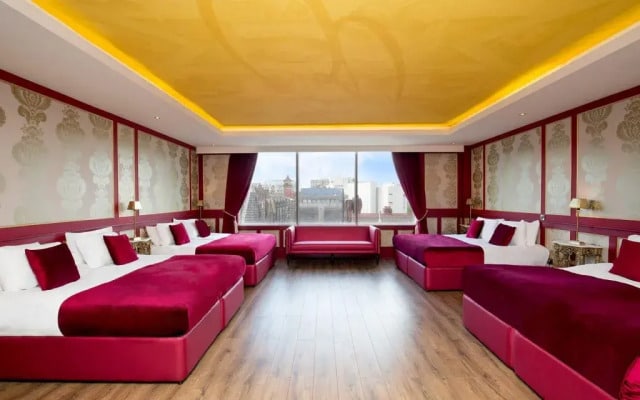 Signature Living Hotel