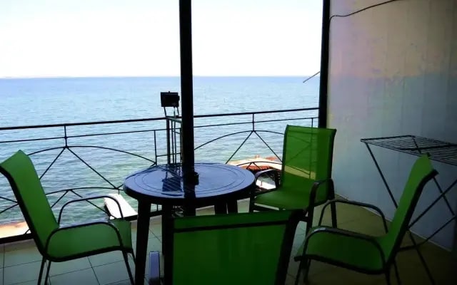 Kapitan Guest House