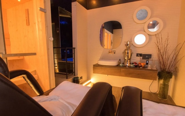 Отель Roma Luxus Hotel