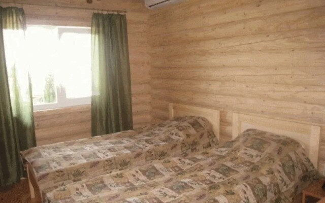 Derevyannyij Srub Guest House