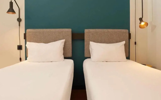 Отель ibis Madrid Aeropuerto Barajas