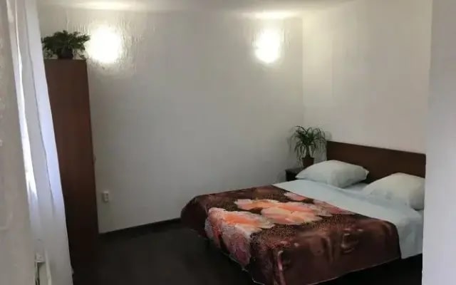 Irina Guest House