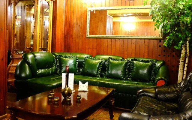 Pervomayskaya Hotel
