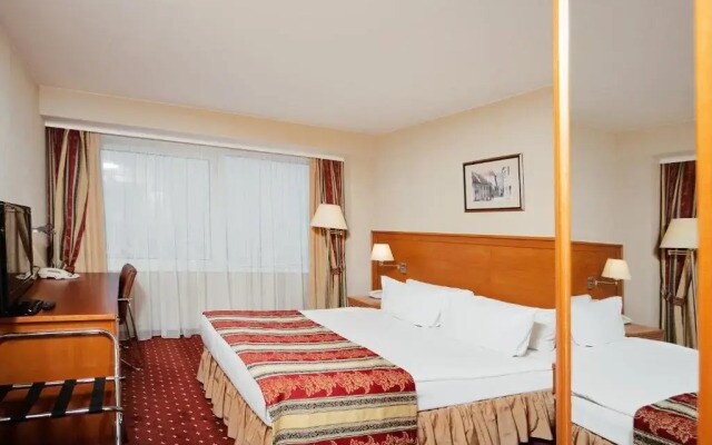 Отель Vilnius Park Plaza