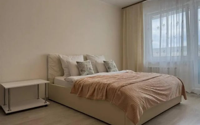 Aurora Apartments on 68 Generala Rodina Street