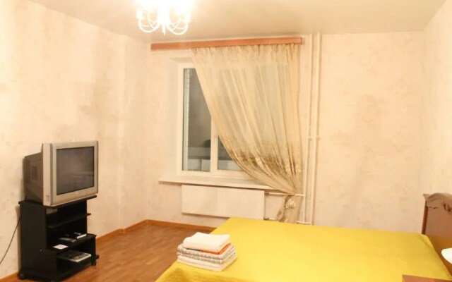FlatHome24 Na Lunacharskogo 11 Apartments