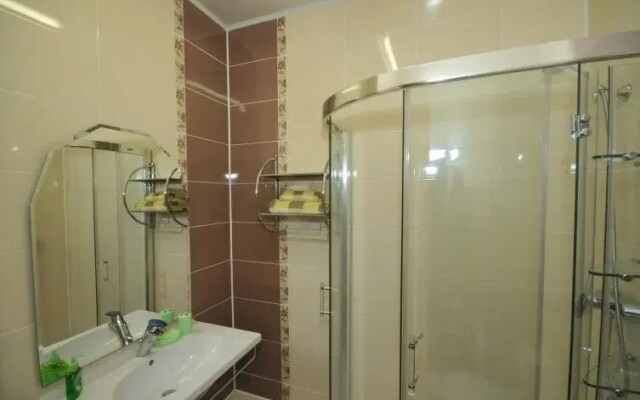 Business Hotel