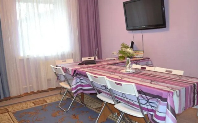 Hostel Sayany