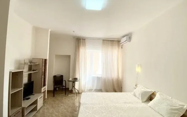 Azur Hotel