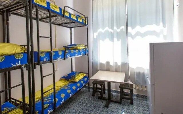 Labirint Hostel