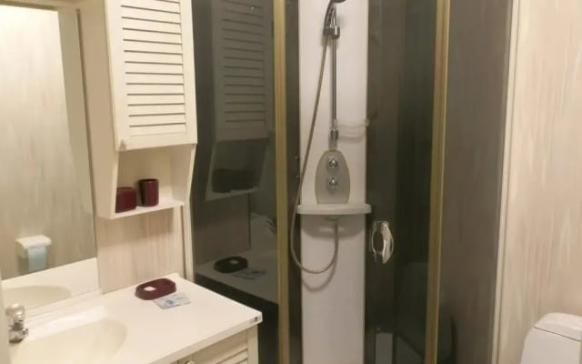 Guest House Yerino