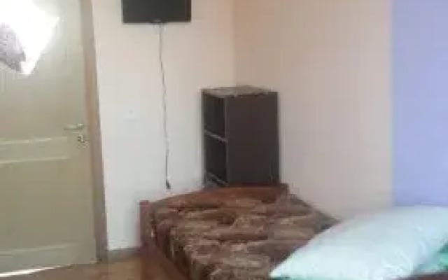 V Piter Hostel