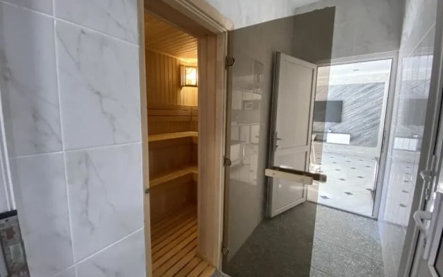 Delta Nova Guest House