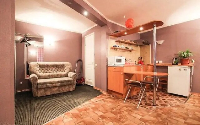 Guest apartment on the street. M.Konyushennaya, 10