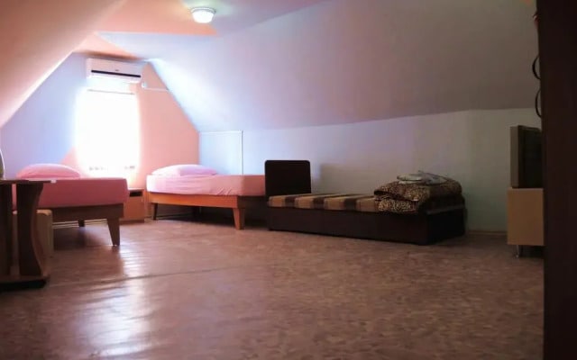 Kapitan Guest House