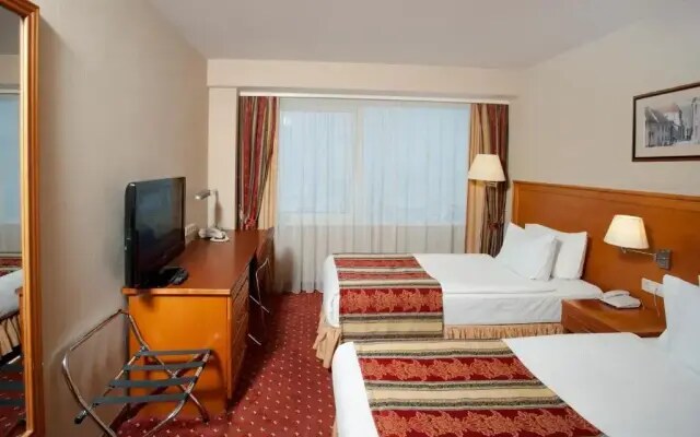 Отель Vilnius Park Plaza