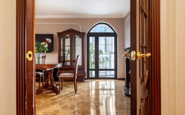 Zhilye Na Vodakh Luxury Class Apartments