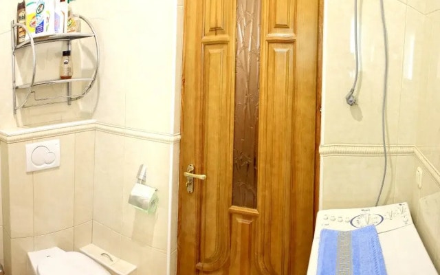 Na Novorossiyskoy 18 Apartment