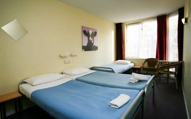 Van Onna Hotel