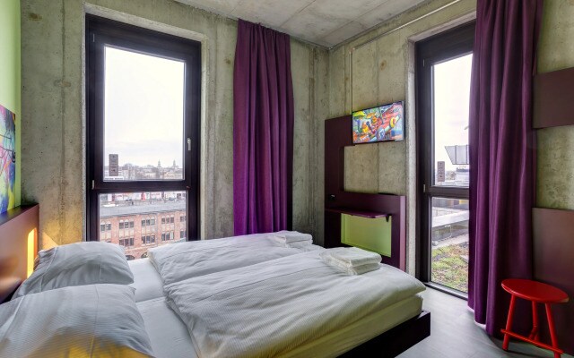 Meininger Hotel Berlin East Side Gallery