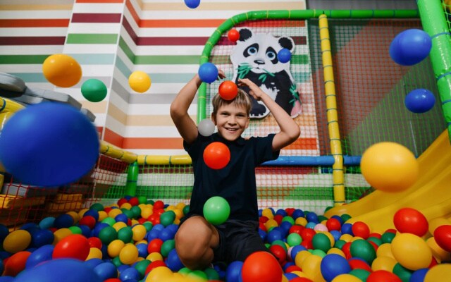 Курортный отель Alean Family Riviera