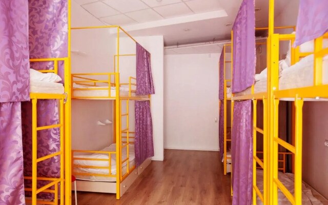 Hostel Like on Neva