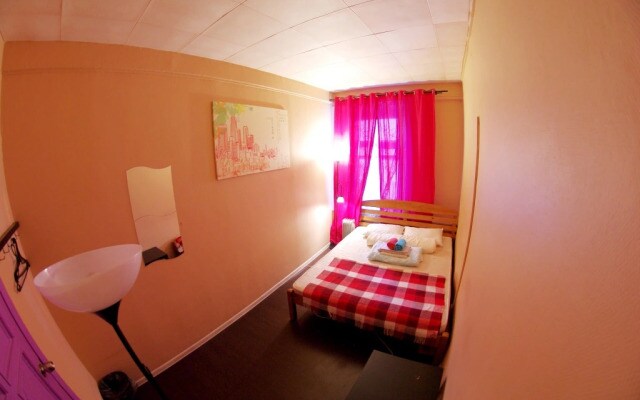 Open Hostel Bananas
