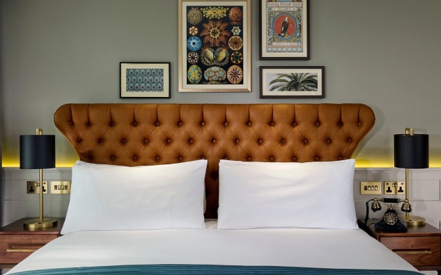 The Queens Gate Hotel