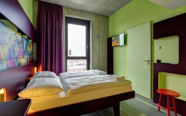 Meininger Hotel Berlin East Side Gallery