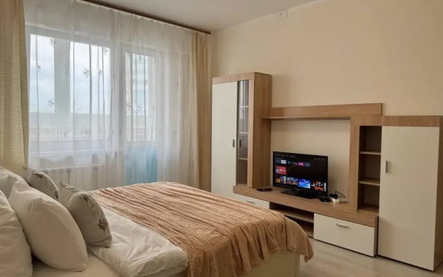 Aurora Apartments on 68 Generala Rodina Street