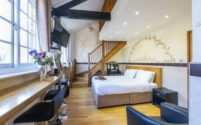 Berkley Aparthotel