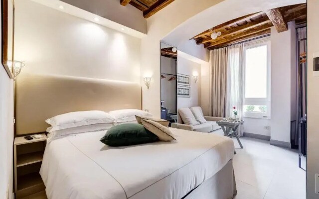 Rome Frattina 27