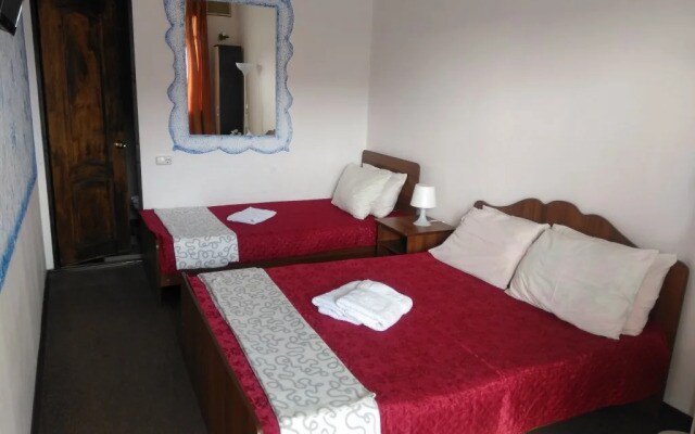 Ekvator Guest House