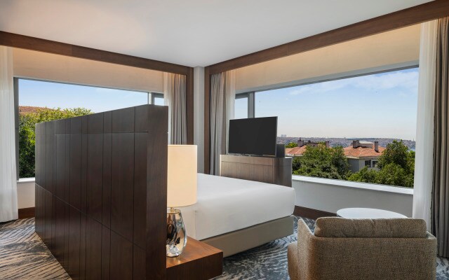 Conrad Istanbul Bosphorus