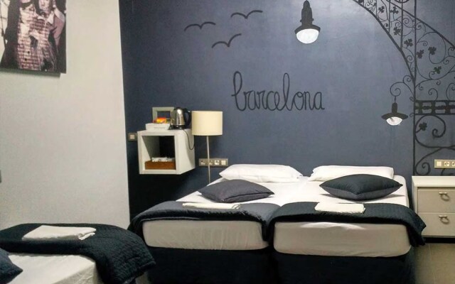 Don Moustache Hostel