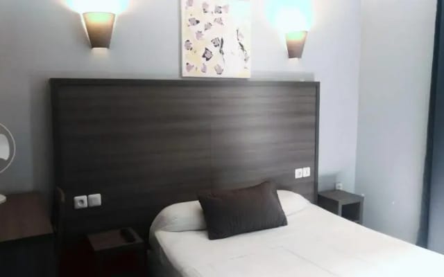 Hôtel Du Globe 18