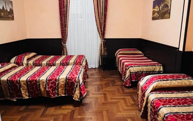 Отель Funny Holiday Rome