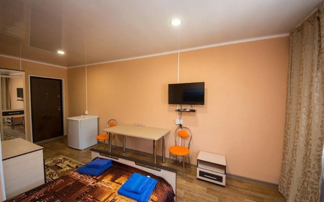 Zelenyij Mir Guest House