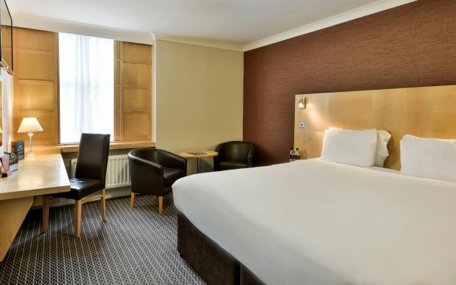 Strand Palace Hotel