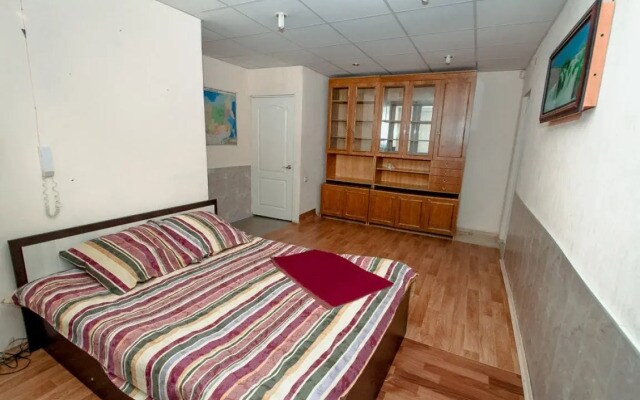Plyus Apartments