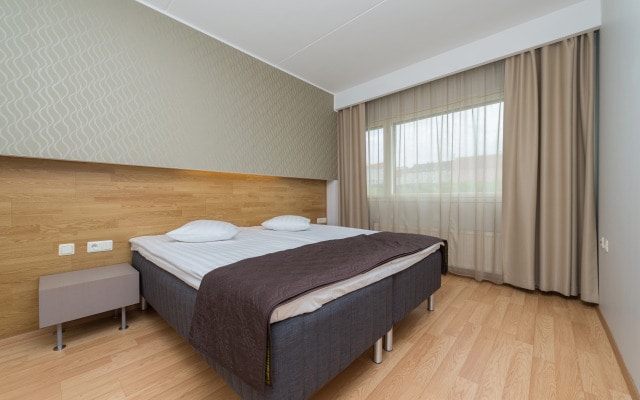 Go Hotel Shnelli