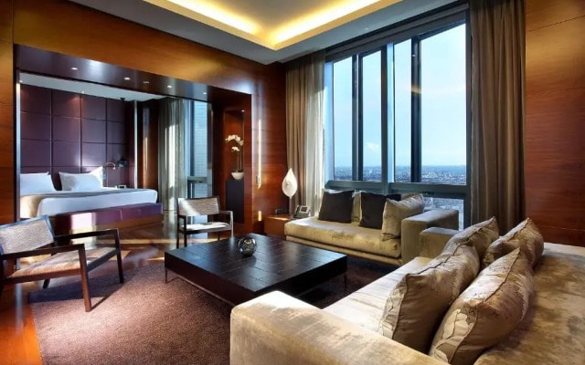 Отель Eurostars Madrid Tower
